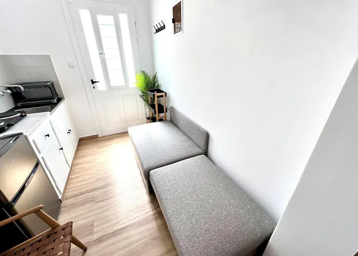 Aeolian Blu 5 باروس