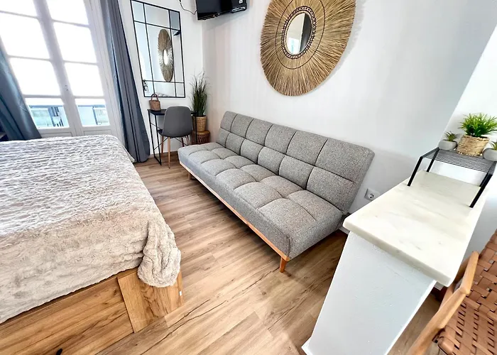 Aeolian Blu 5 باروس