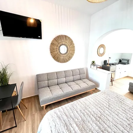 Aeolian Blu 5 * Páros